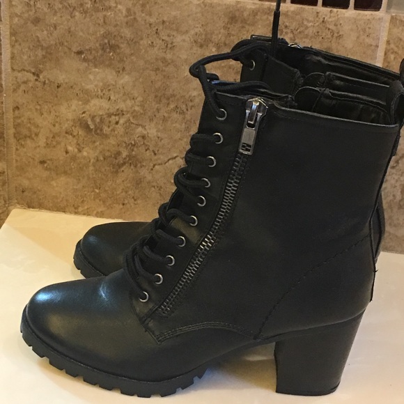 Shoes - Boots